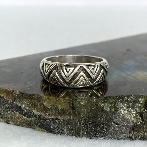 Sterling Silver 925 Oxidized Geometric Maze Pattern Dome Style Band Ring Sz 8.75 - Picture 2 of 16